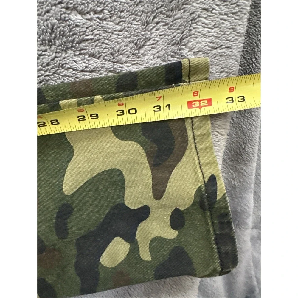 Switch Remarkable Camo Moto Jeans 38x34 Ribbed‎ Panel Stretch